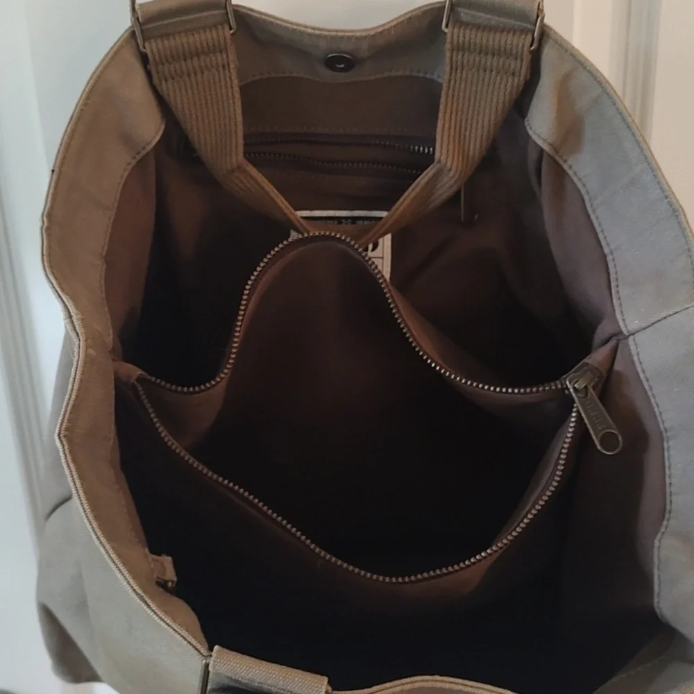 FEED Tote •Olive Green•Used - Picture 12 of 13